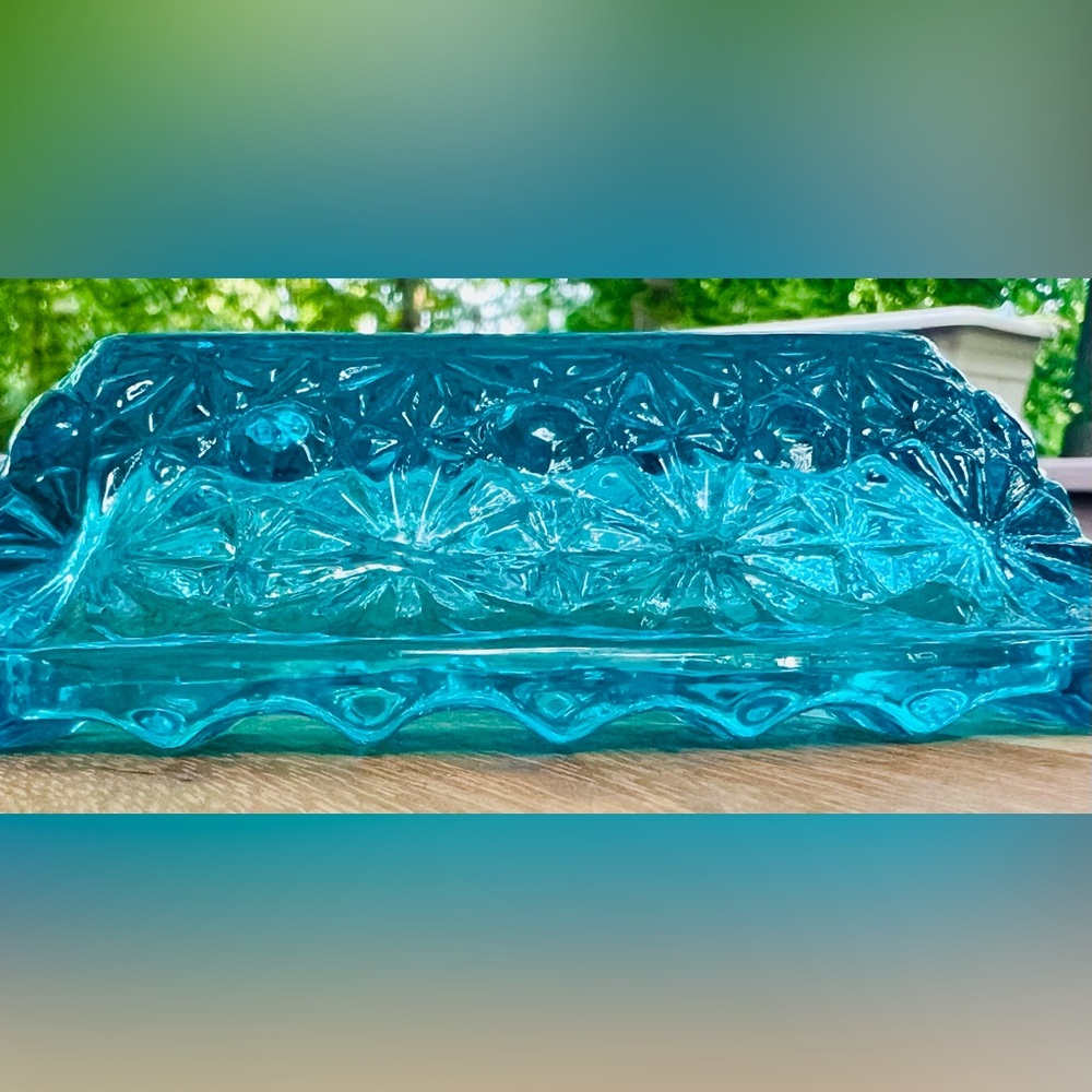 Vintage Pressed Glass Daisy & Button Pattern Ring/Trinket Holder by L.E. Smith - Picture 4 of 5
